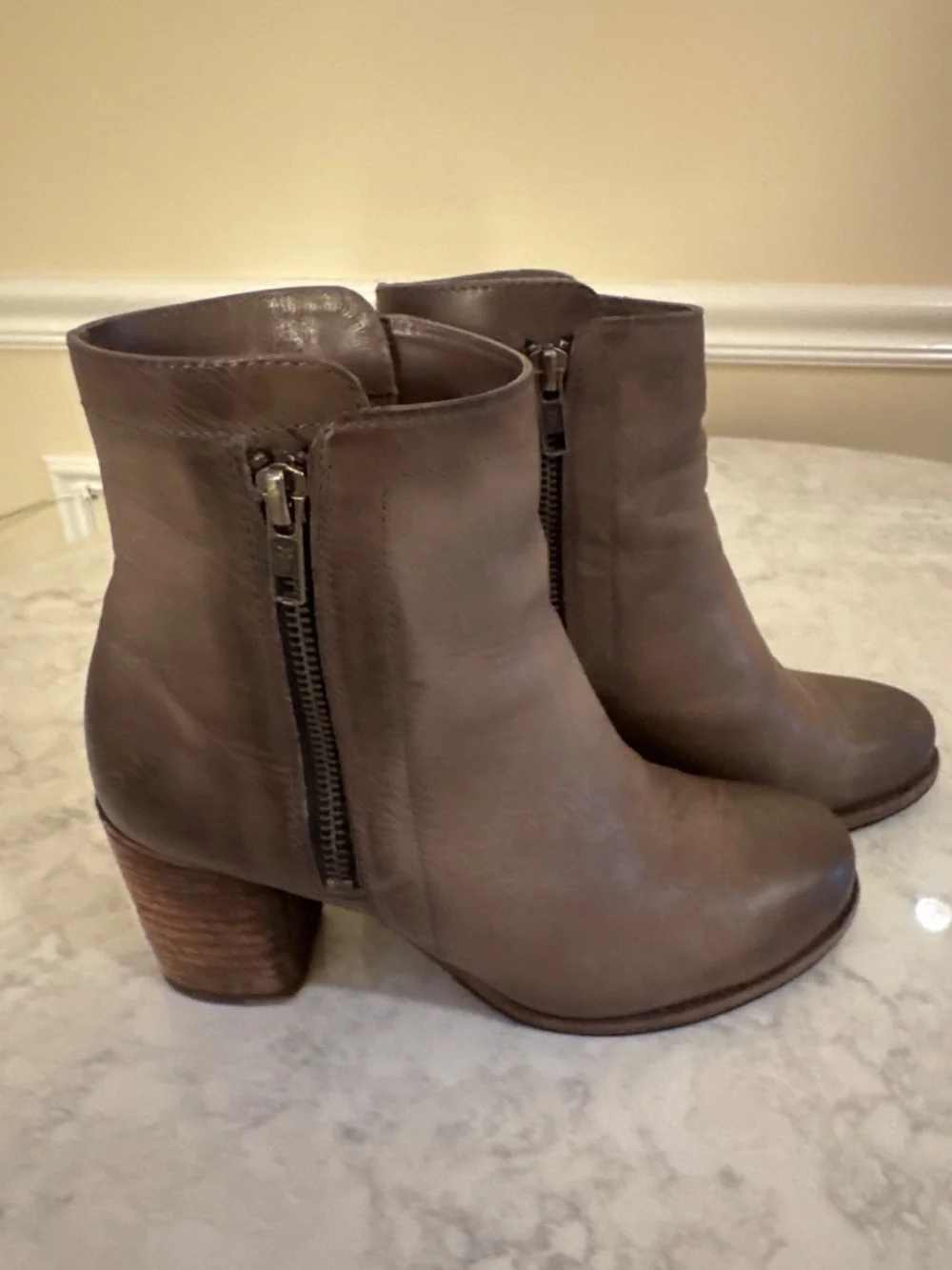 Frye Bootie Addie Double Zip